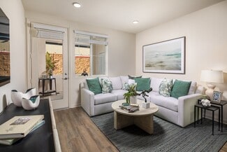 39261 Delhaven St, Murrieta, CA 92563