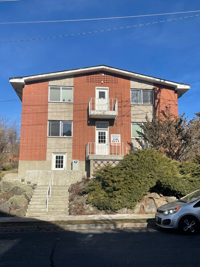 710 NE Oak St, Pullman, WA 99163