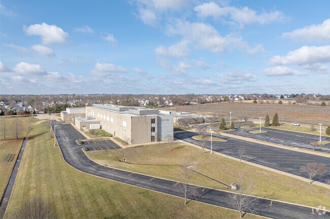 Fort Zumwalt West Middle School boasts above average test scores.