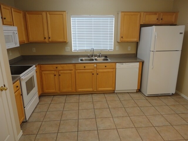 10830 E Carol Ave, Mesa, AZ 85208 - photo 2