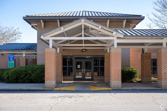 Partee Elementary School is one of operated schools in the area.
