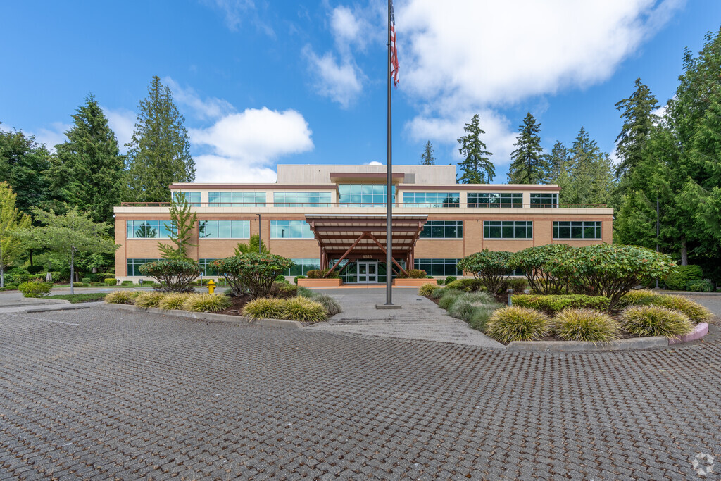 The Paramount Christian Academy School has a student population of 30.