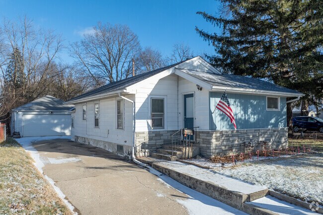 Historic charm meets modern living in the bungalows of Grand-Summit.