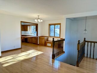 7303 Glouchester Dr, Edina, MN 55435