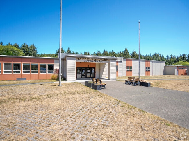 There are many kids who attend Taft Elementary in Lincoln City, Oregon.