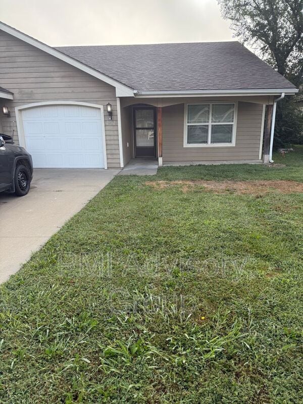 2702 SE Taurus Ct, Topeka, KS 66605
