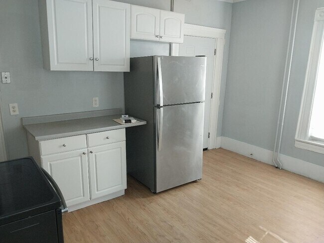 33 Cherry St unit 1, Lynn, MA 01902 - photo 2