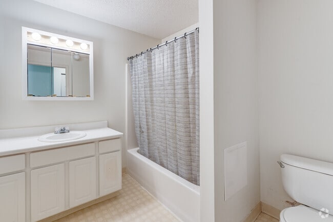 Hunters Ridge, Kalamazoo, MI 49006 - photo 4