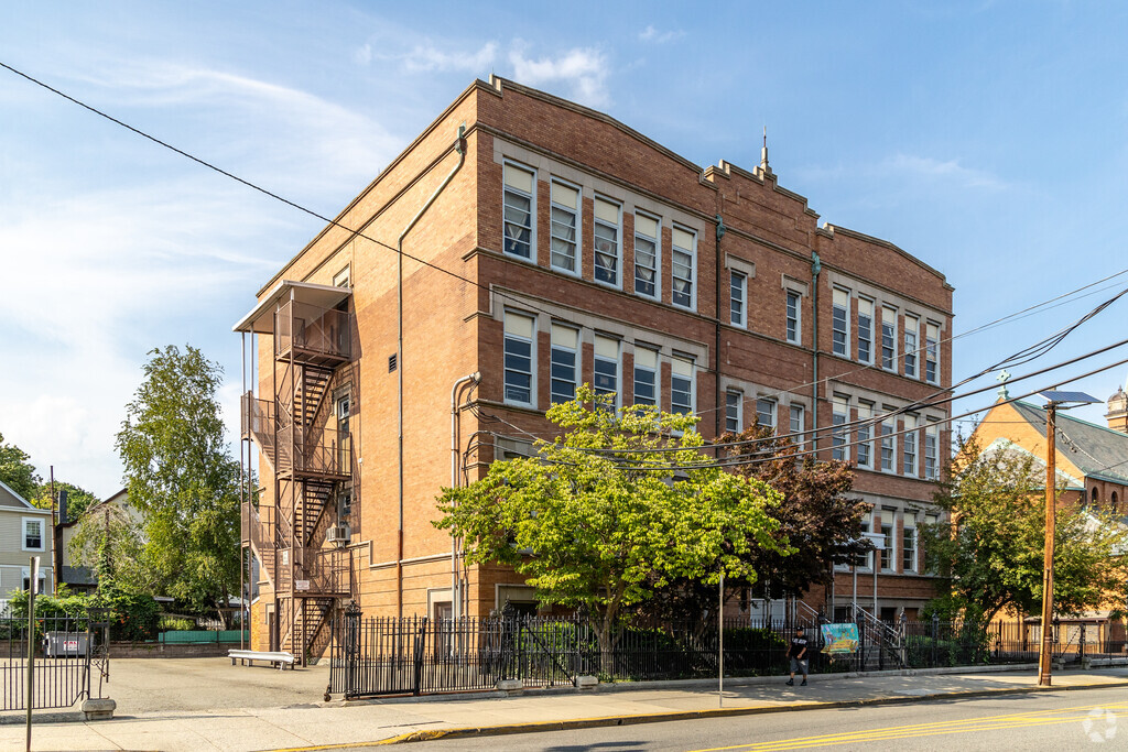Benito Juárez School No. 5 serves K-8 students across two campuses in Passaic, New Jersey.