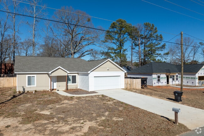 You can find many newly constructed homes throughout Warner Robbins.