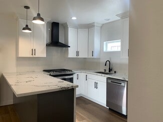 1227 E 7th St, Long Beach, CA 90813