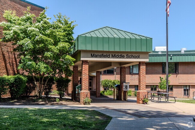 Mansfield Middle scored an A-minus and offers excellent programs for students.