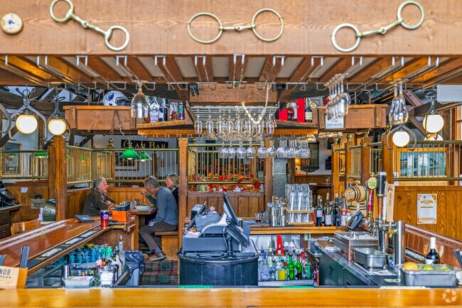 The Black Horse,is known for serving delicious Irish-American dishes.