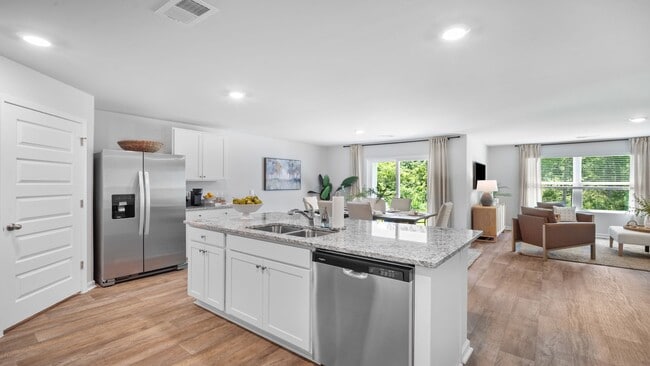 208 Birdsill St, Statesboro, GA 30461 - photo 3