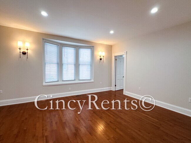 3942 Hazel Ave unit 1, Cincinnati, OH 45212 - photo 4