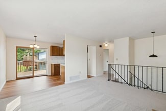 8983 Vinewood Ln N, Maple Grove, MN 55369