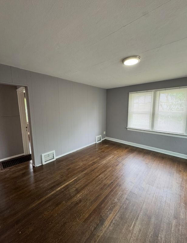 5659 Beldon Dr, Saint Louis, MO 63136 - photo 3