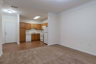 9659 Manassas Dr, Manassas Park, VA 20111