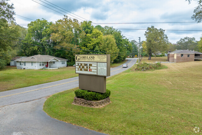 Gloryland Christian Academy is a great private school option.