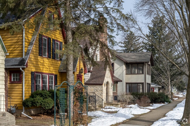 Cottage and Cape Cod-style homes are also common in Vilas.
