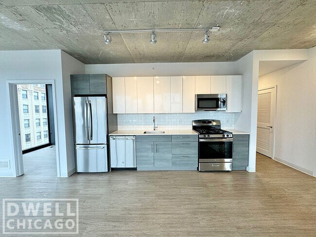 4505 N Sheridan Rd unit PH, Chicago, IL 60640 - photo 3