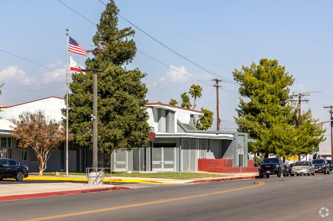 Sequoia Middle School offers several sport activities for Bakersfield students.