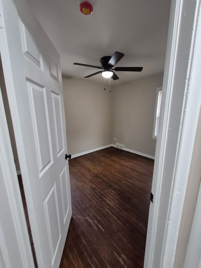 8181 House St, Detroit, MI 48234 - photo 4