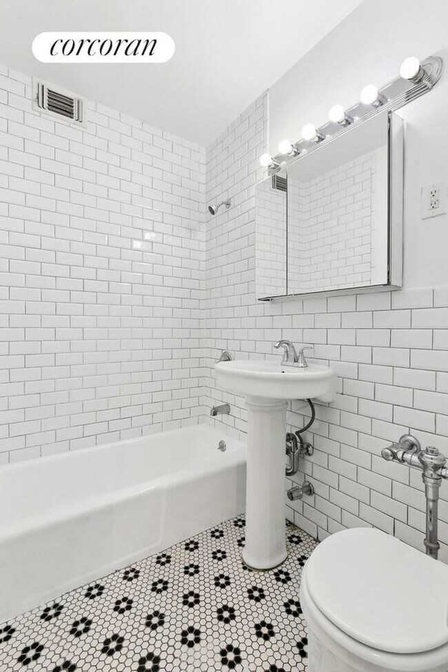 10 W 87th St, New York, NY 10024 - photo 6