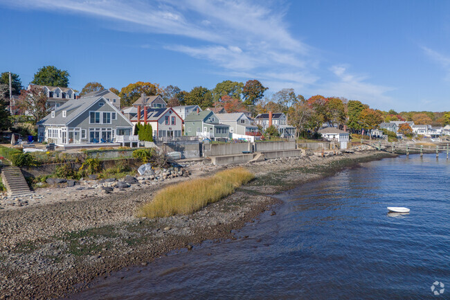 Along the shore of Mount Hope Bay, the Narrows neighborhood is lined with homes with views.
