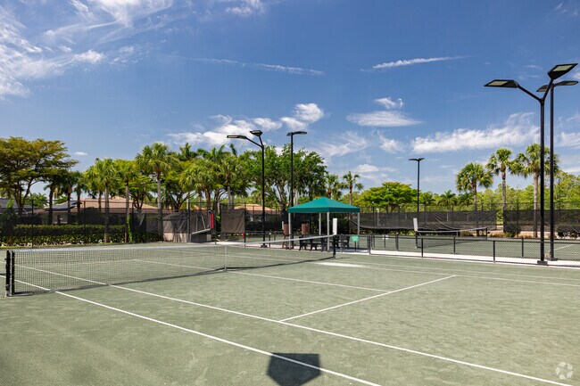 Cedar Hammock Golf and Country Club has Har-Tru tennis courts for the avid players.