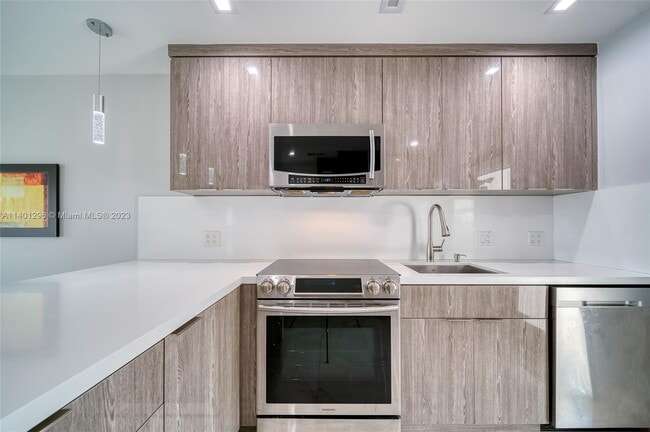 8620 SW 128th St, Miami, FL 33156 - photo 7