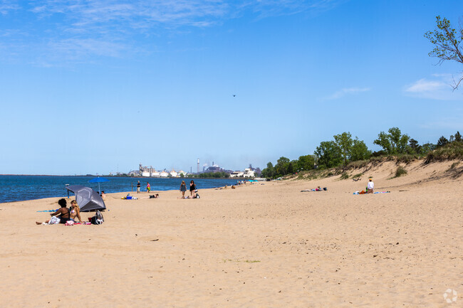Sunnyside families are minutes away from the sandy beaches at Indiana Dunes.