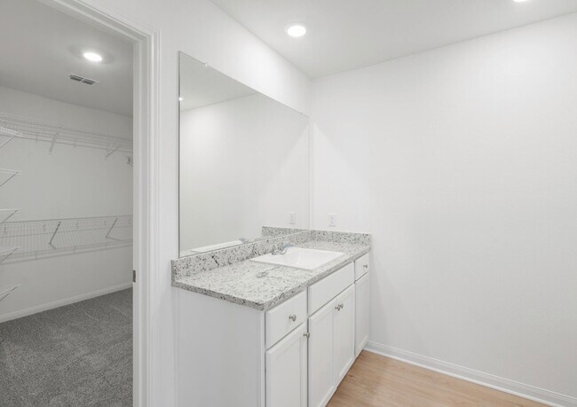 105 McLintock Rd unit 36478407, Jarrell, TX 76537 - photo 6