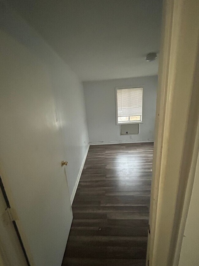 440 Sawmill Rd Unit 8A, Glocester, RI 02857