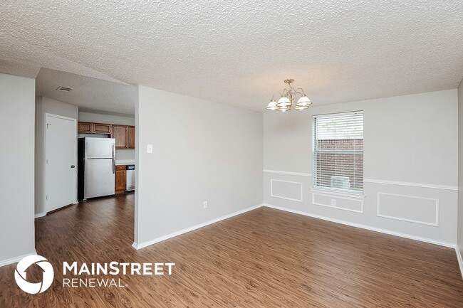 7109 Woodhinge Dr, Benbrook, TX 76126 - photo 7