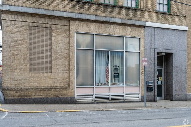 A local attraction is the Telephone Museum which is open seasonally.