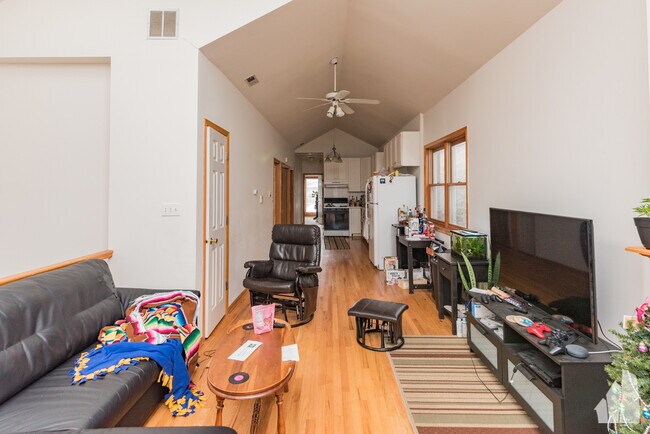 916 N Paulina St unit 3, Chicago, IL 60622 - photo 4