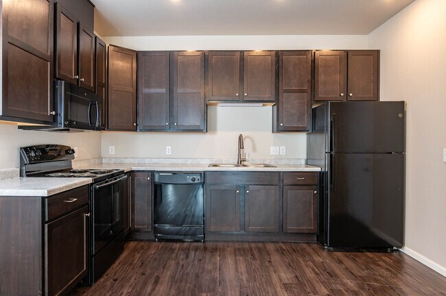 Port View Apartments | Modern Kitchen