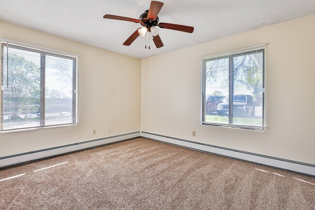 Eagle Pointe, West Saint Paul, MN 55118 - photo 2