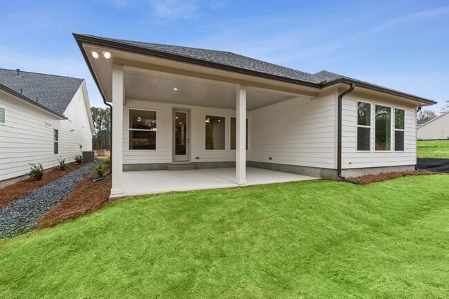 258 Strawberry Ln, Woodstock, GA 30189 - photo 2