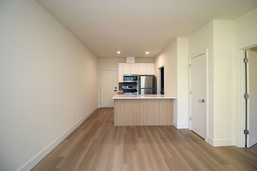 8417 SW 24th Ave unit 210, Portland, OR 97219 - photo 1