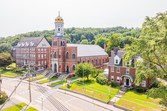Academy of the Holy Family is an all-girls college preperatory school located in Baltic, CT.