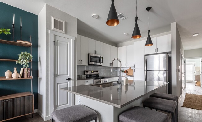 Ladora Modern Apartments, Denver, CO 80249 - photo 2