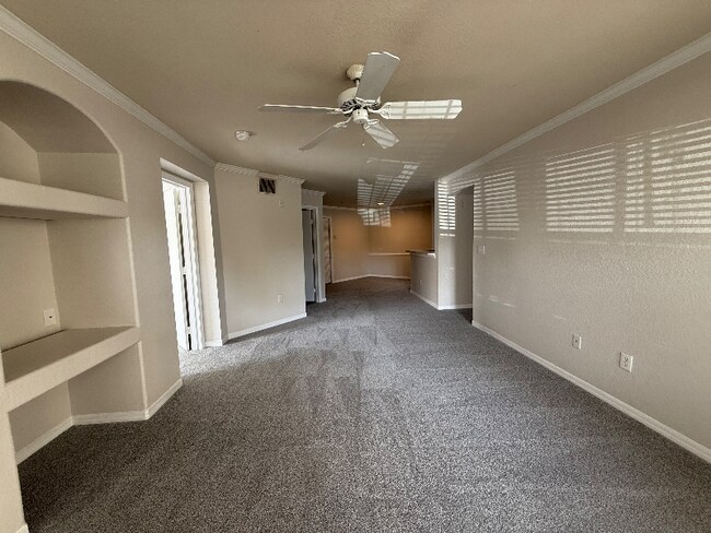 4021 Woodstorks Walk Way unit 106, Lutz, FL 33558 - photo 4
