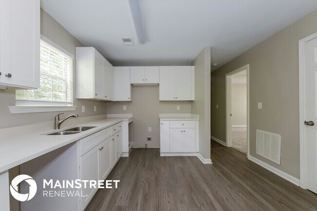 893 Timbervale Ln, Lithonia, GA 30058 - photo 7