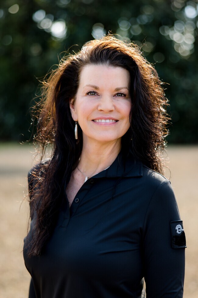 Danielle Hinson Moore