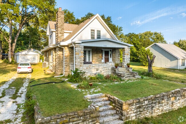 Noble and Gregory Ridge showcases charming 1920s bungalows with gabled porches.