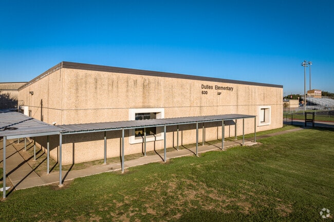 Dulles Elementary School in Houston strives to create a supportive and engaging environment.