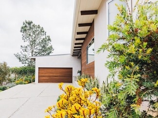 4205 Hillside Dr, Carlsbad, CA 92008