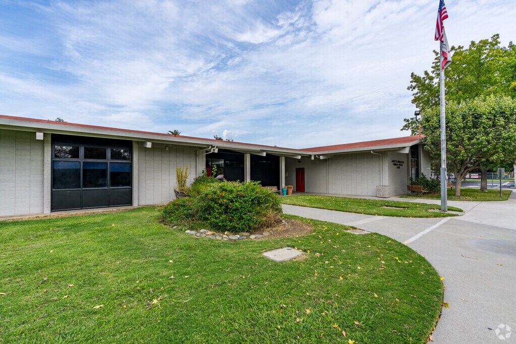 James M. Burchfield Primary School is a highly rated school in Colusa, CA.